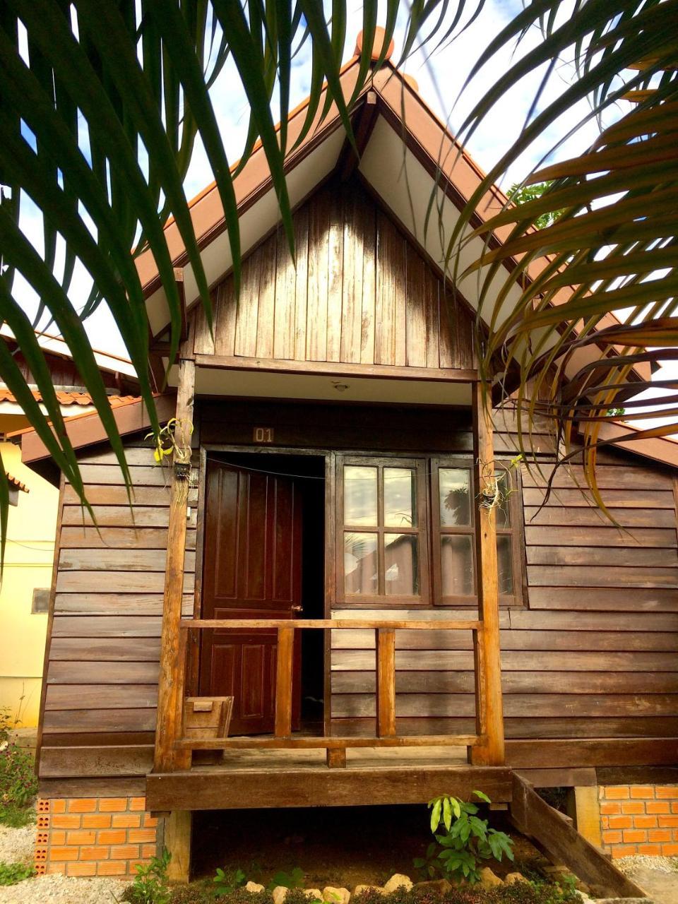 Sabaidee Guesthouse & Restaurant Nam Theun Exteriör bild